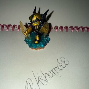 Skylanders Giants Legendary Lightcore Chill LP Figure